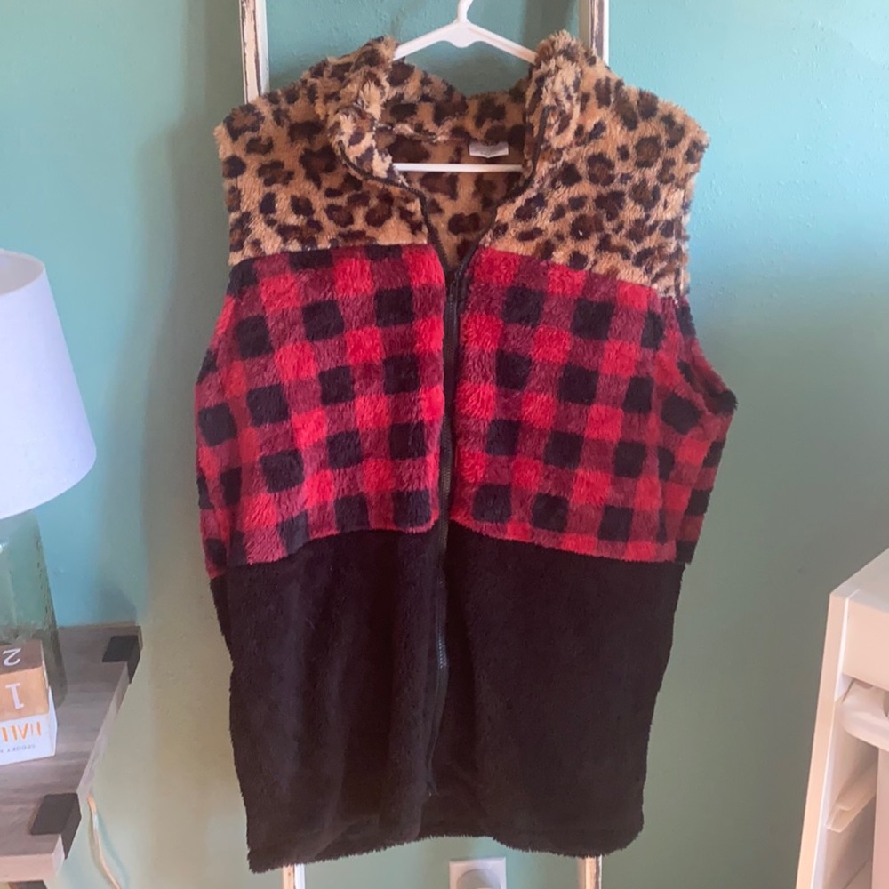 2x Vest